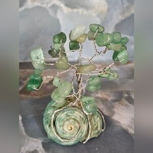 Green Adventurine Gemstone Wire Tree Of Life on Shell Base